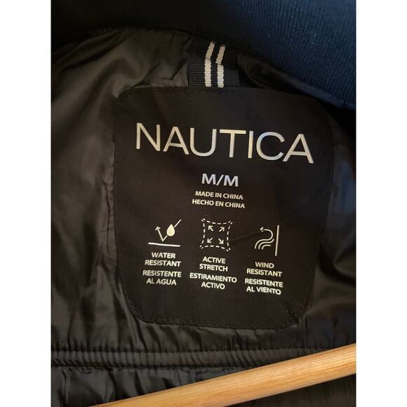 Nautica womens puffer winter jacket. water/wind resistant.active stretch. Medium - Picture 3 of 8